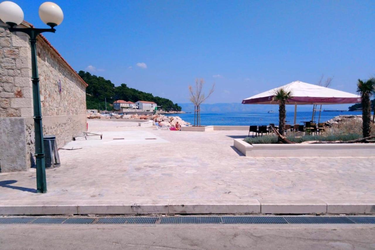 Apartments With A Parking Space Jelsa, Hvar - 8713 耶尔萨 外观 照片