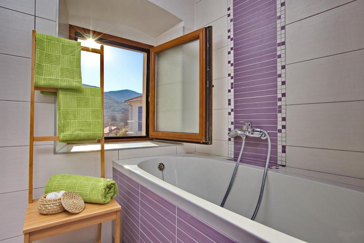 Apartments With A Parking Space Jelsa, Hvar - 8713 耶尔萨 外观 照片